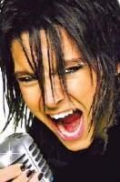 Bill Kaulitz vorbeste despre tatuaje si iubite - pai da ... miley cyrcus ... e cam nush - tokio hotel